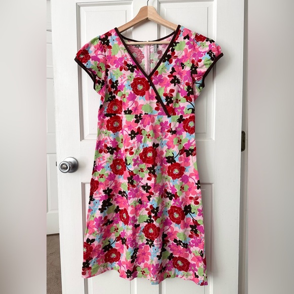 Hanna Andersson Dresses & Skirts - Hanna Andersson Women’s Pink Floral V-Neck Fit & Flare Dress Short Sleeve Size M